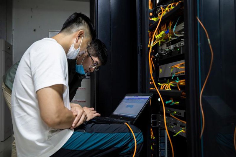 网络技术工作室：连接未来与现实的艺术